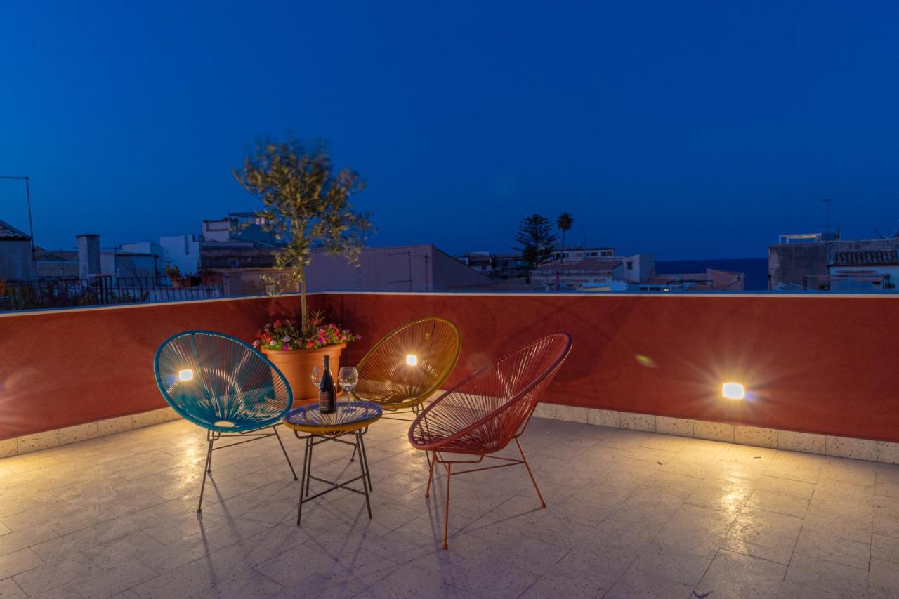 Maison Rouge Ortigia Syracuse ภายนอก รูปภาพ