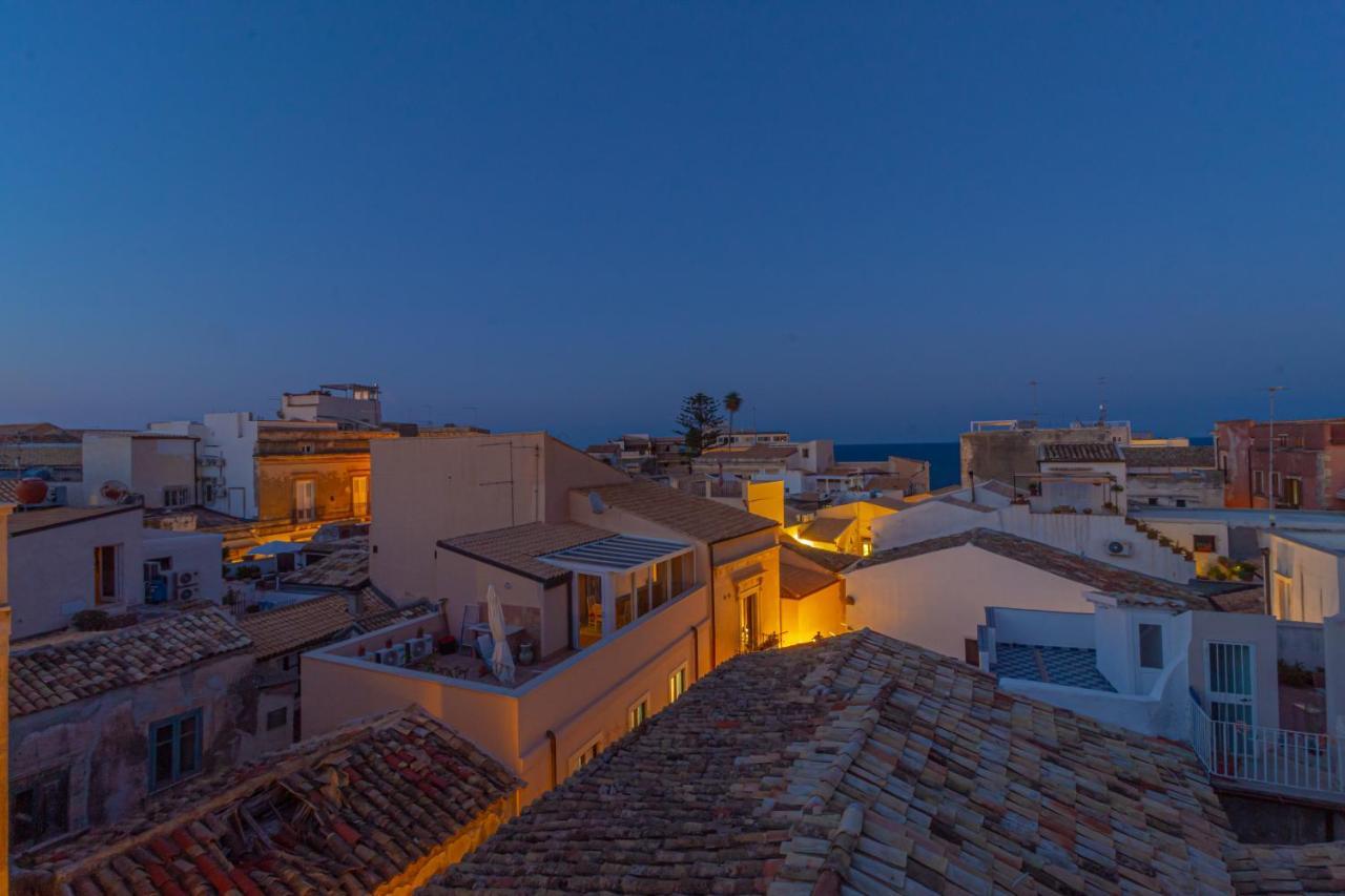 Maison Rouge Ortigia Syracuse ภายนอก รูปภาพ