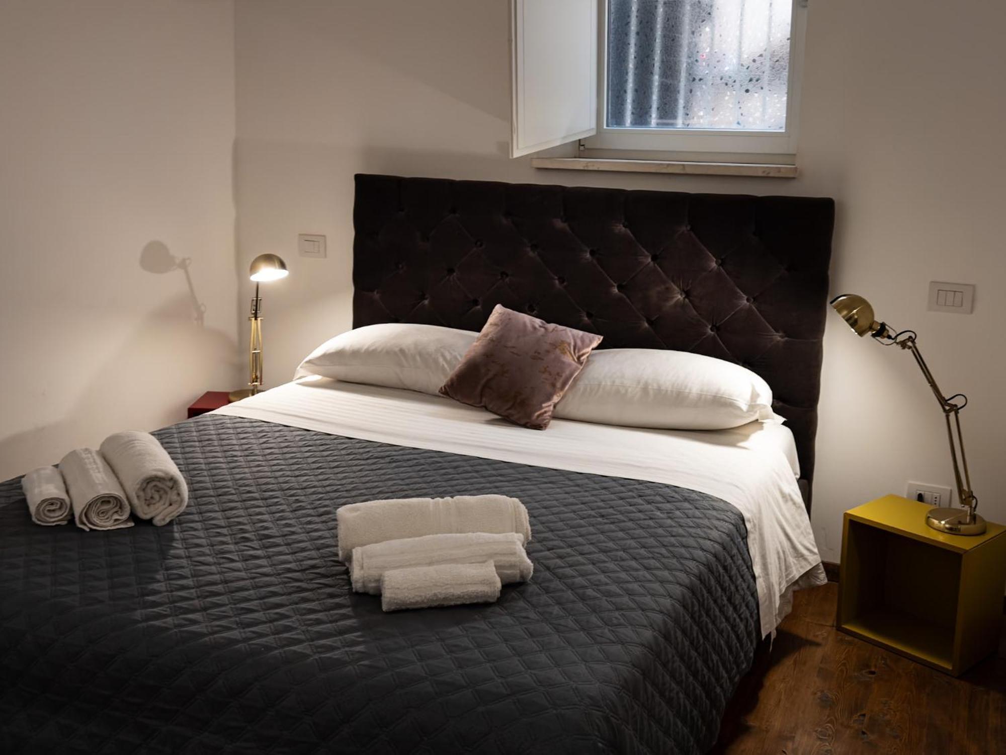 Maison Rouge Ortigia Syracuse ภายนอก รูปภาพ