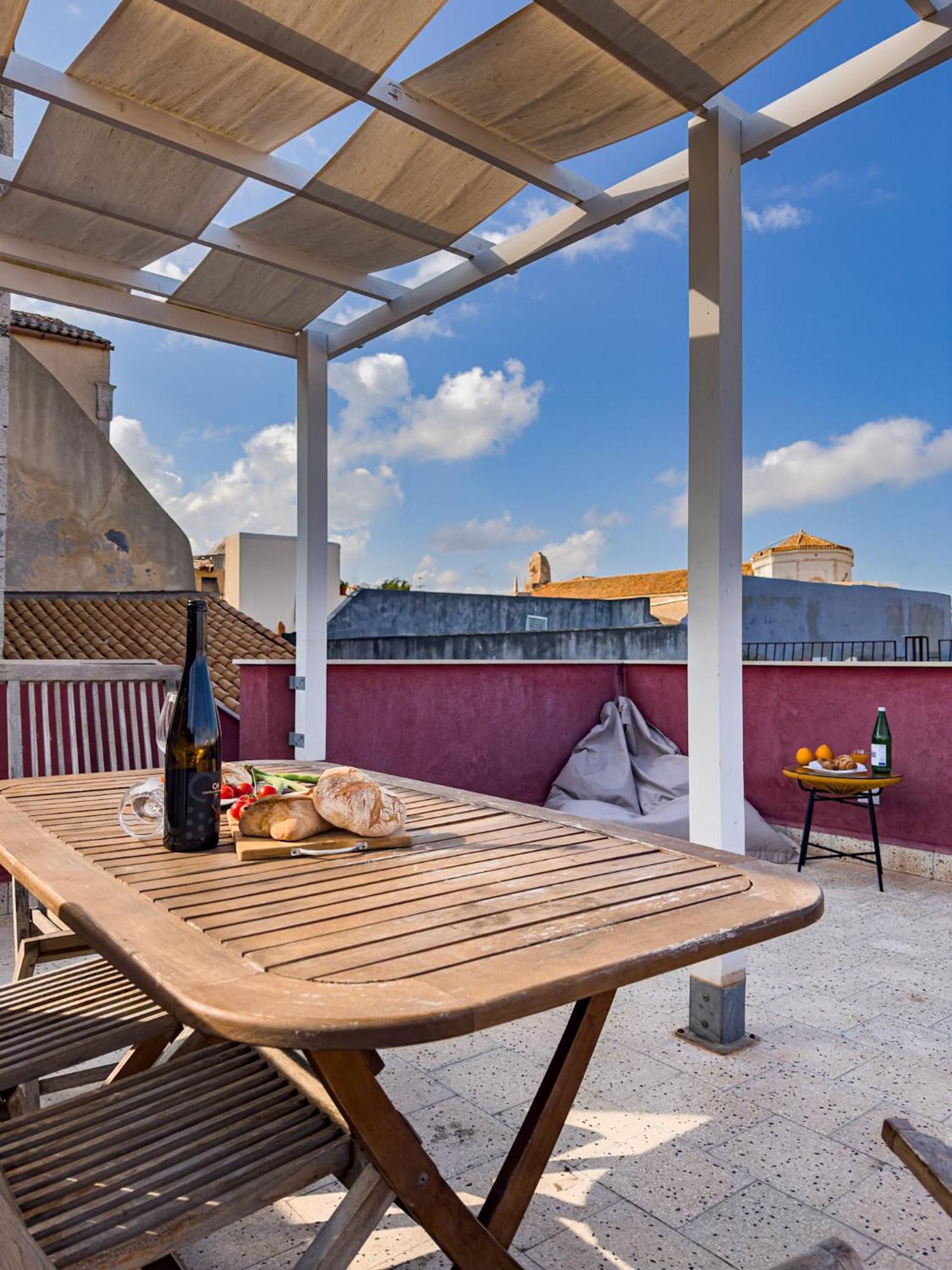 Maison Rouge Ortigia Syracuse ภายนอก รูปภาพ